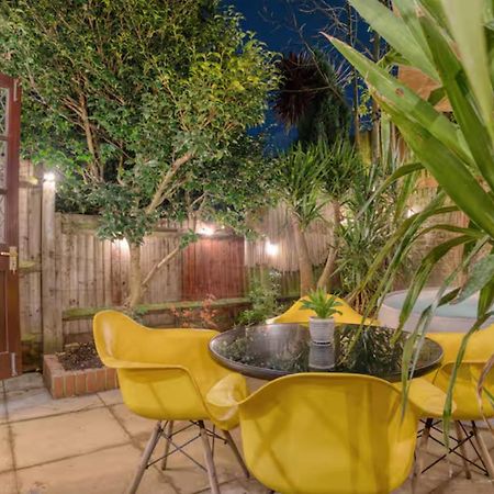 The Zen Den With Hot Tub And Garden Villa Londra Dış mekan fotoğraf